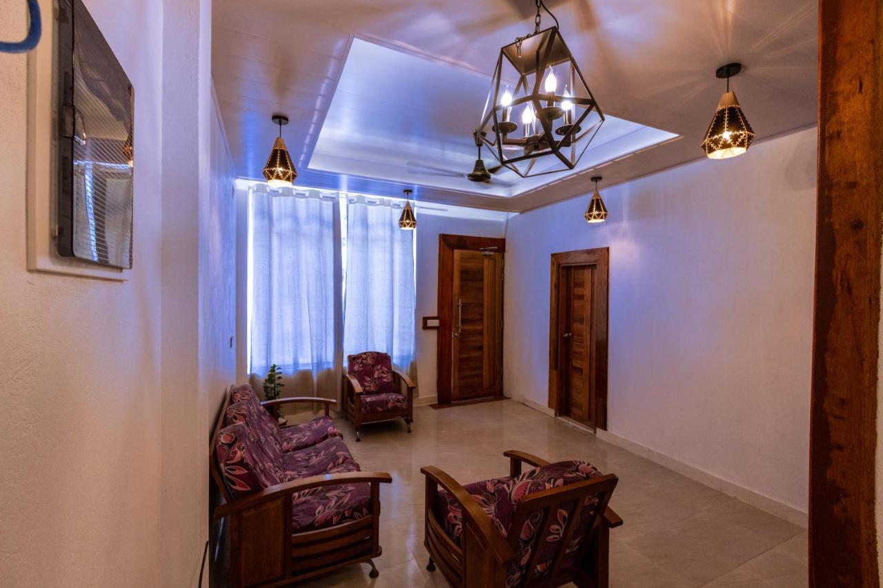 Hotel Batuta Maldives Fourson Thulusdhoo Exterior foto
